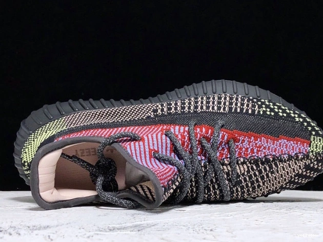V2 Yeezy 350 Boost 